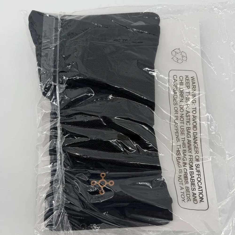 TOMMIE COPPER 2-Pack Black Compression Knee Sleeves w/ Adjustable Straps -Medium